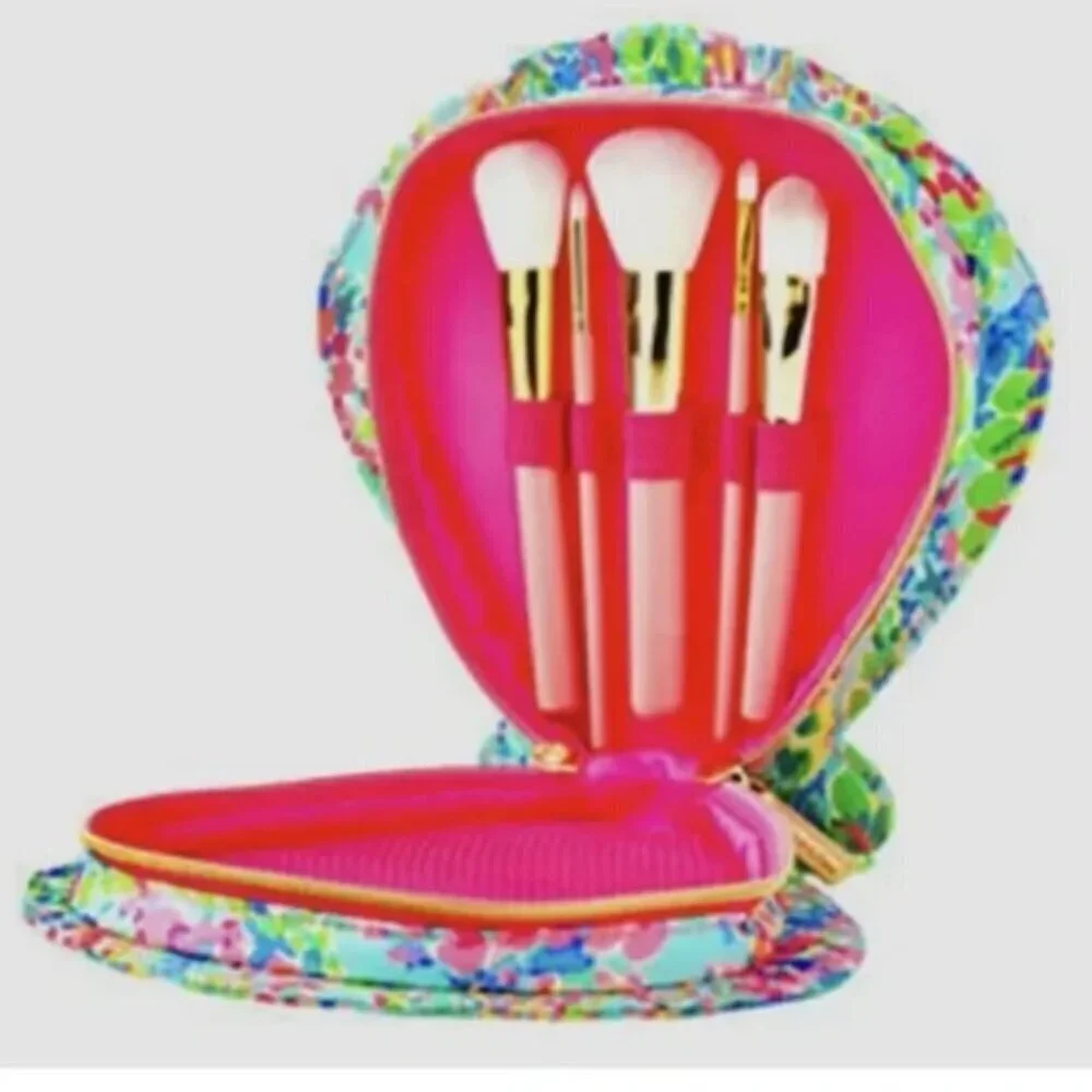 Lilly Pulitzer Makeup Brush Set Clamshell Seashell “Catch The Wave” NEW